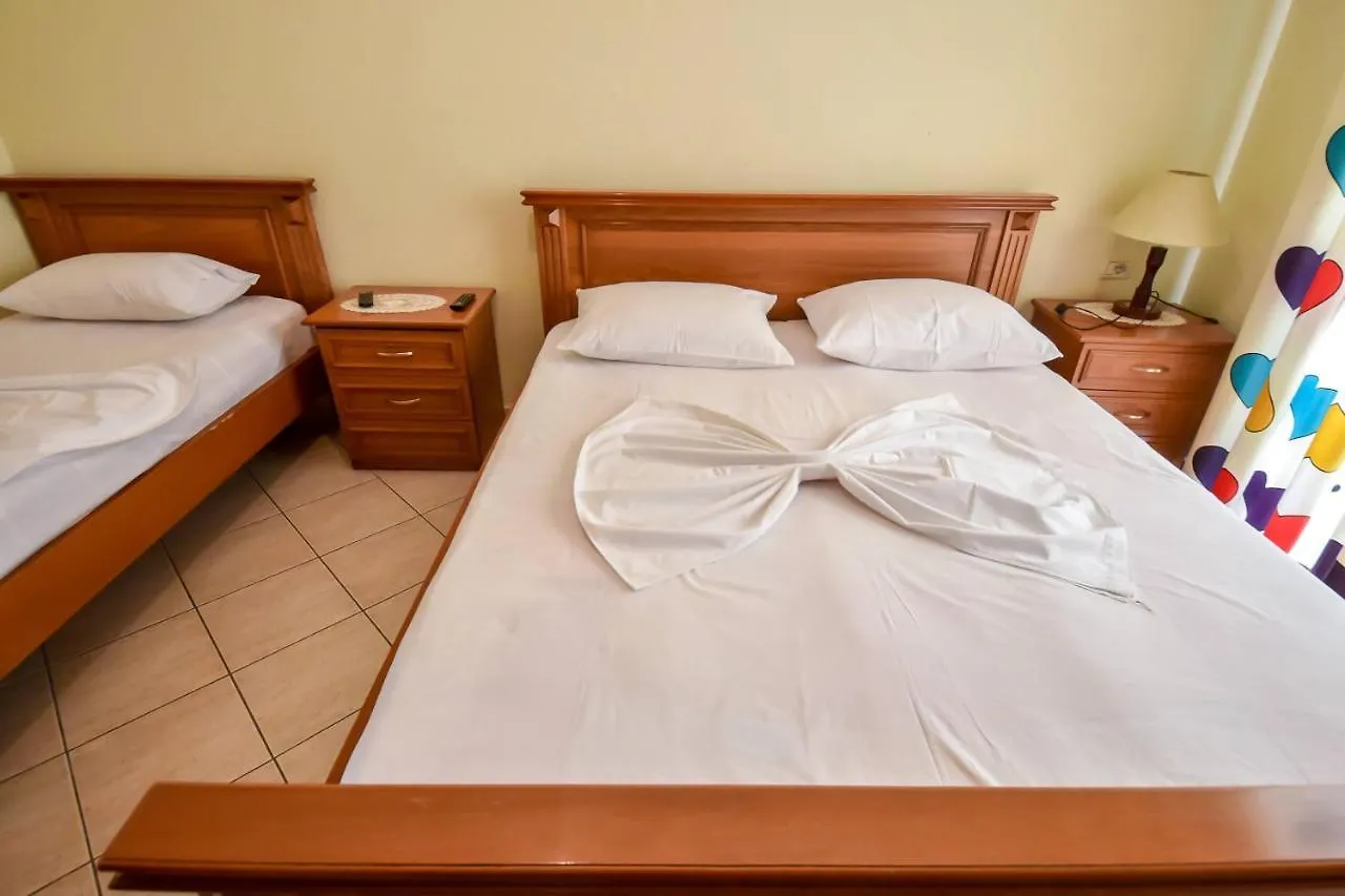 Hotel Geraldo Gjirokastra Apartament